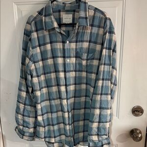 American Eagle Outfitters Blue and Cream Checkered Shirt